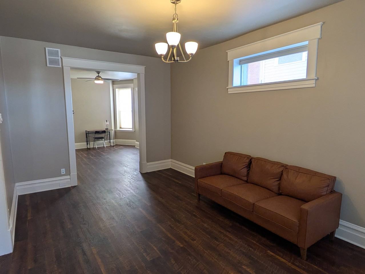 216 218/220 N Clark St - Photo 2 of 15