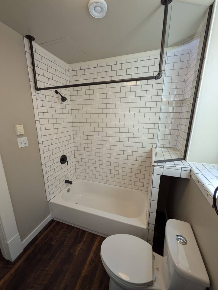 216 218/220 N Clark St - Photo 7 of 15