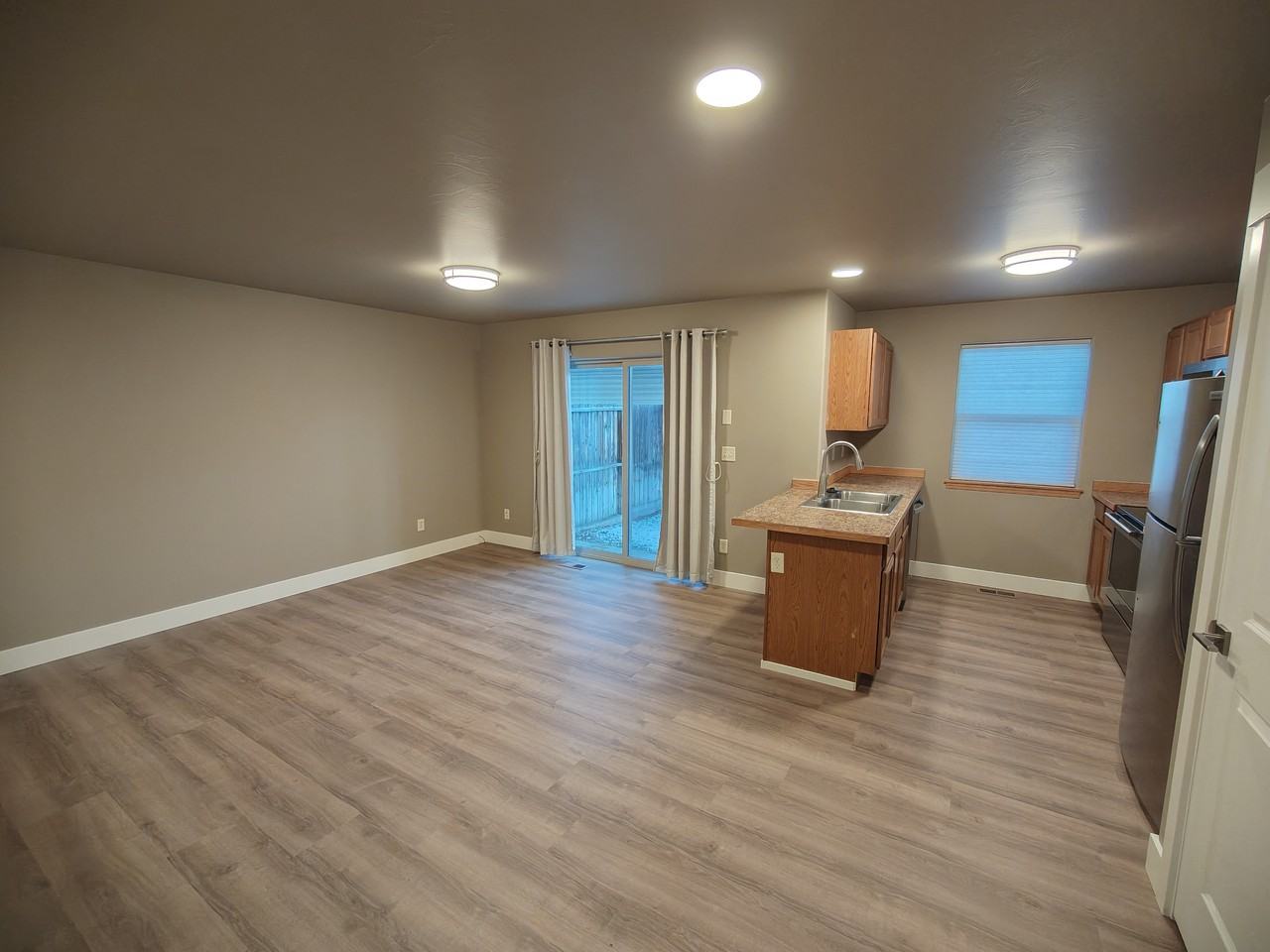 623 Schley Ave #B - Photo 4 of 16