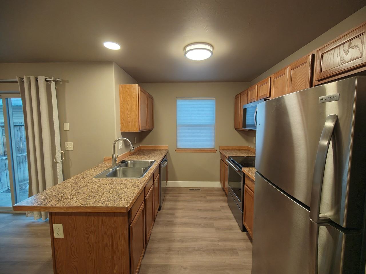 623 Schley Ave #B - Photo 5 of 16