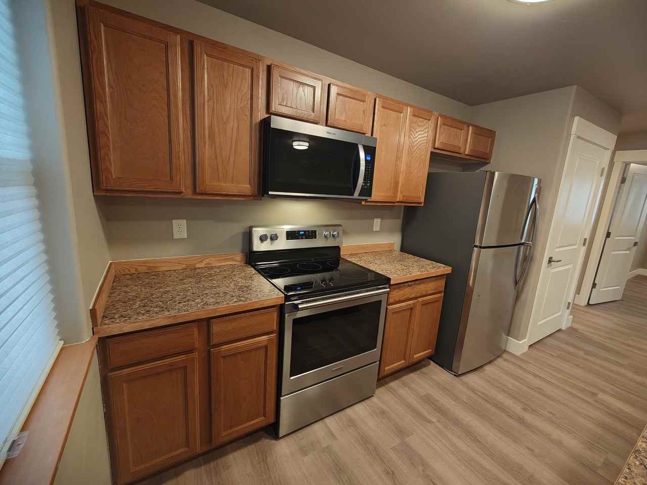 623 Schley Ave #B - Photo 7 of 16