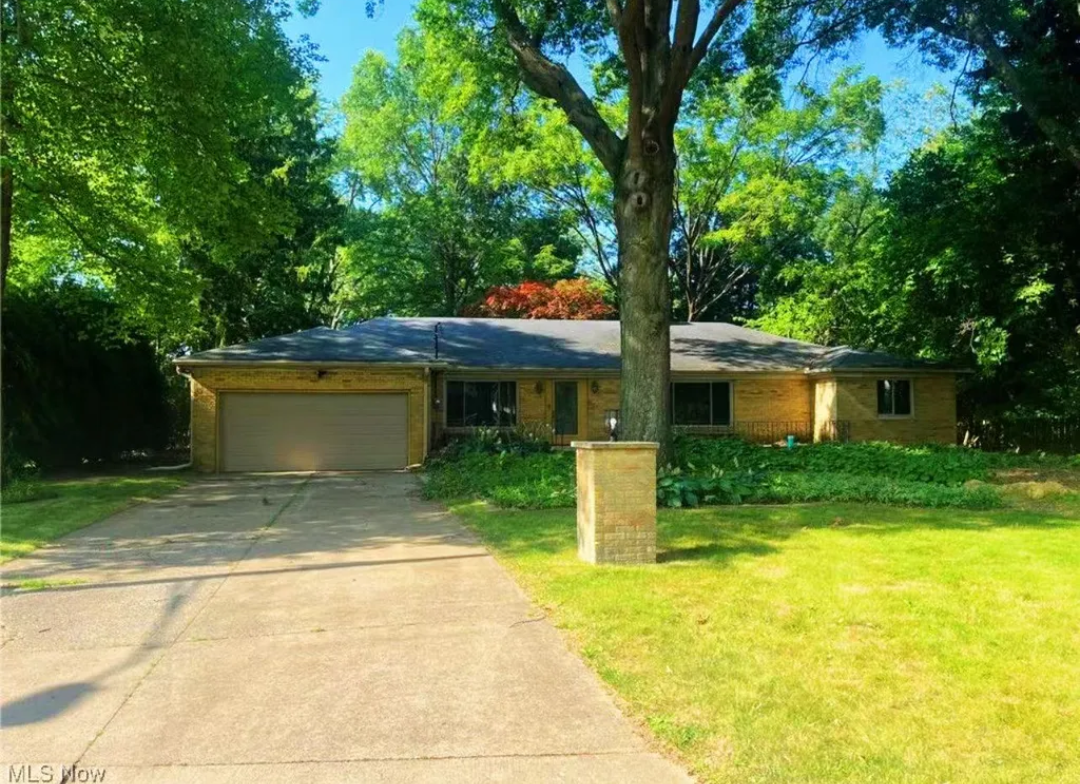 2947 Chamberlain Rd #NA - Photo 2 of 19