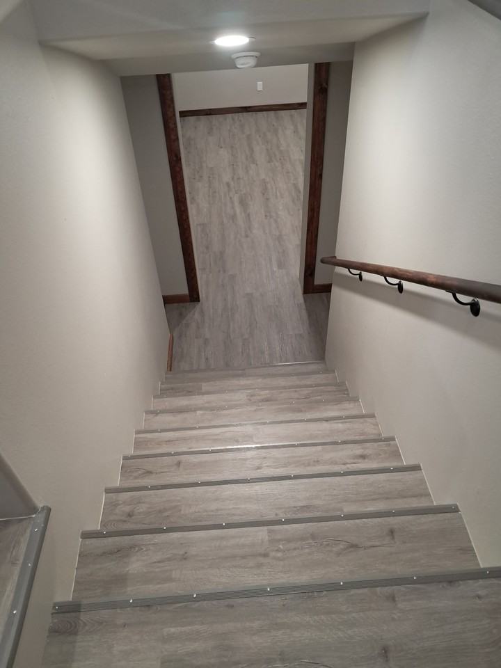 1745 W 17th St #B - Photo 3 of 13