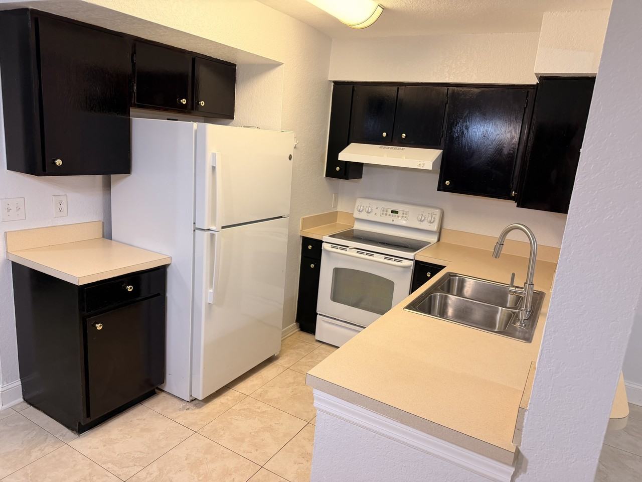 3904 Brigadoon Cir #1 - Photo 5 of 14