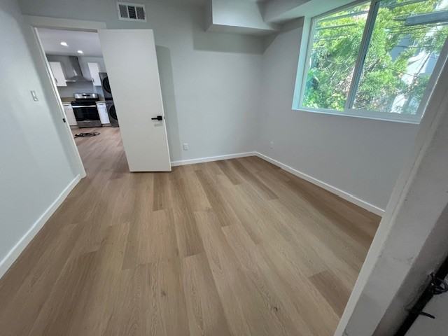 1760 1/2 Glendon Ave #1760-1-2 - Photo 6 of 9