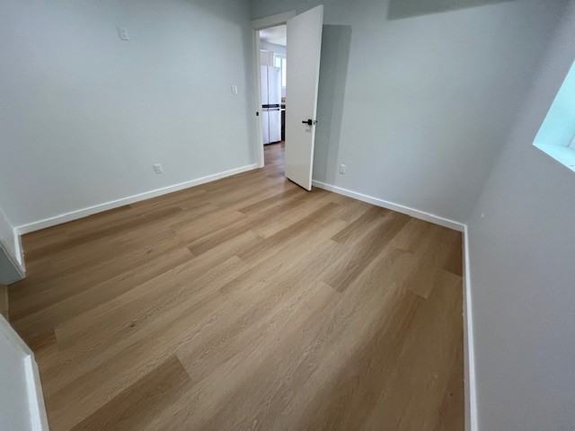 1760 1/2 Glendon Ave #1760-1-2 - Photo 7 of 9