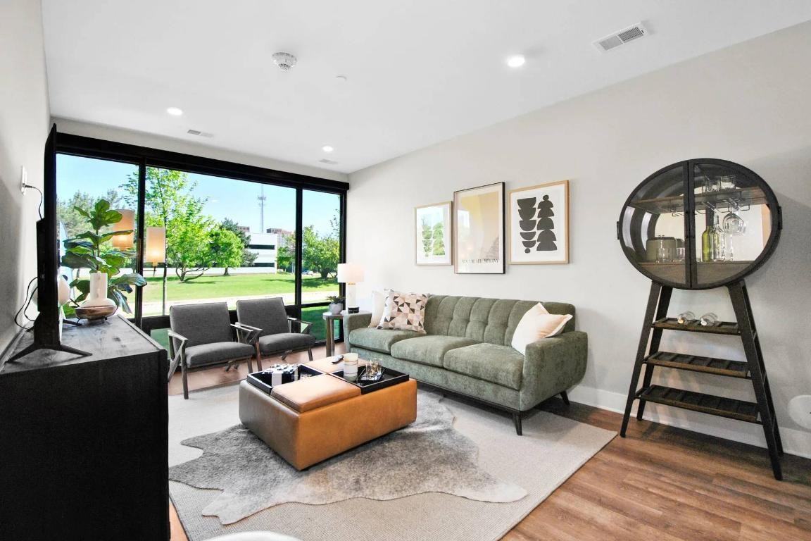 Forum Flats - Photo 2 of 38