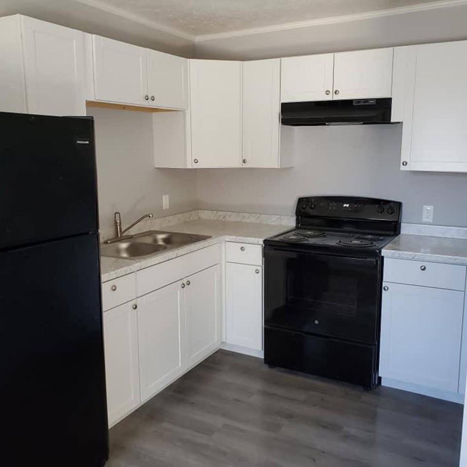 Golden Rod Apartments - Photo 6 of 8