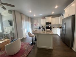 featured image of 207 W Apache St