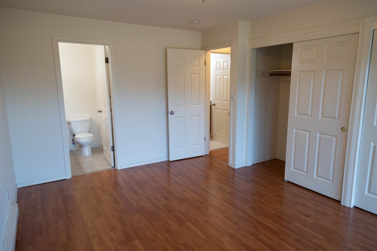 Madlyn Apartments LLC - Photo 4 of 11