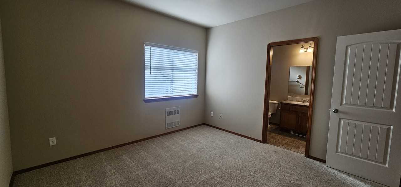 B3706-B - Photo 7 of 21