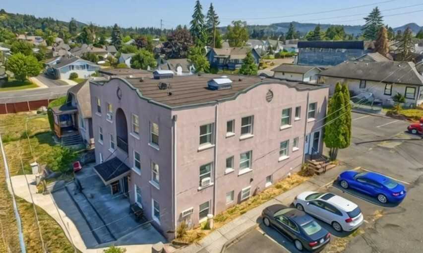 BLK - 300 N 5th Ave. - Photo 7 of 7