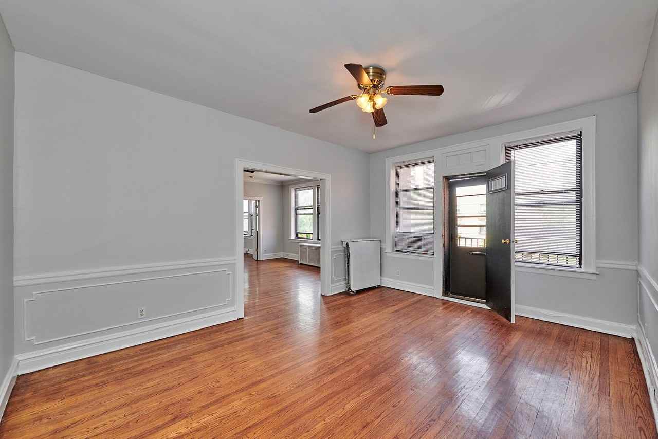 5453 South Everett Avenue - Photo 6 of 6