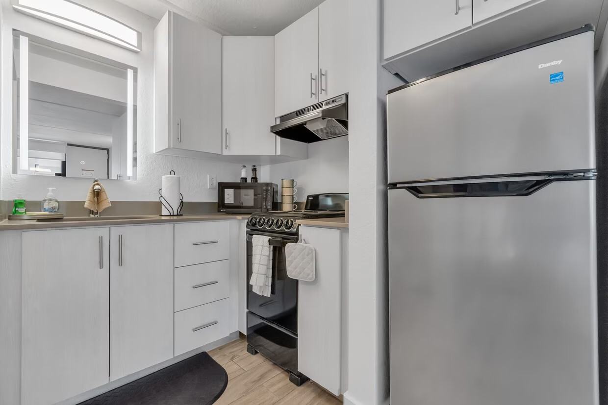 The Irlo: East - Photo 6 of 20