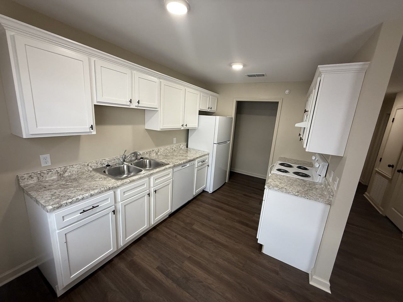 Meadowview - Photo 6 of 18