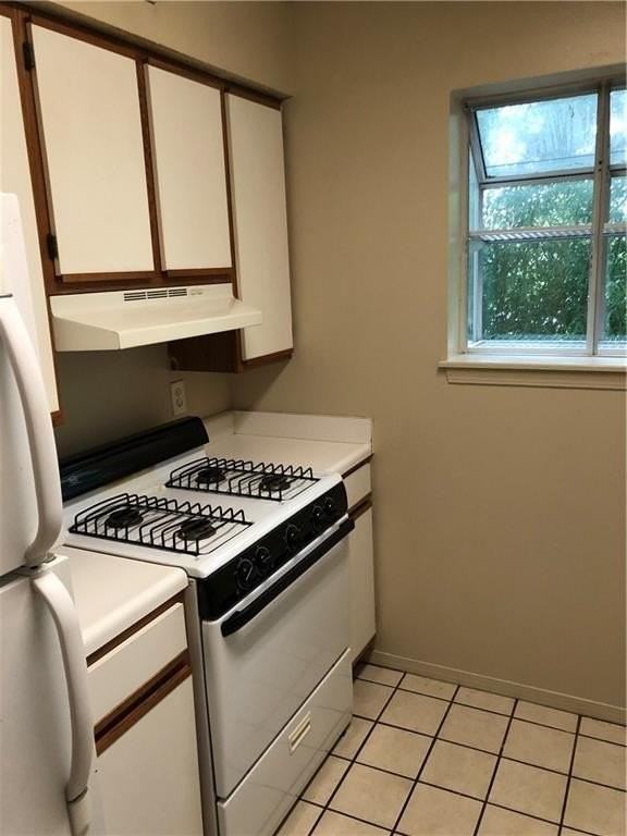 609 W Adams St - Photo 6 of 15