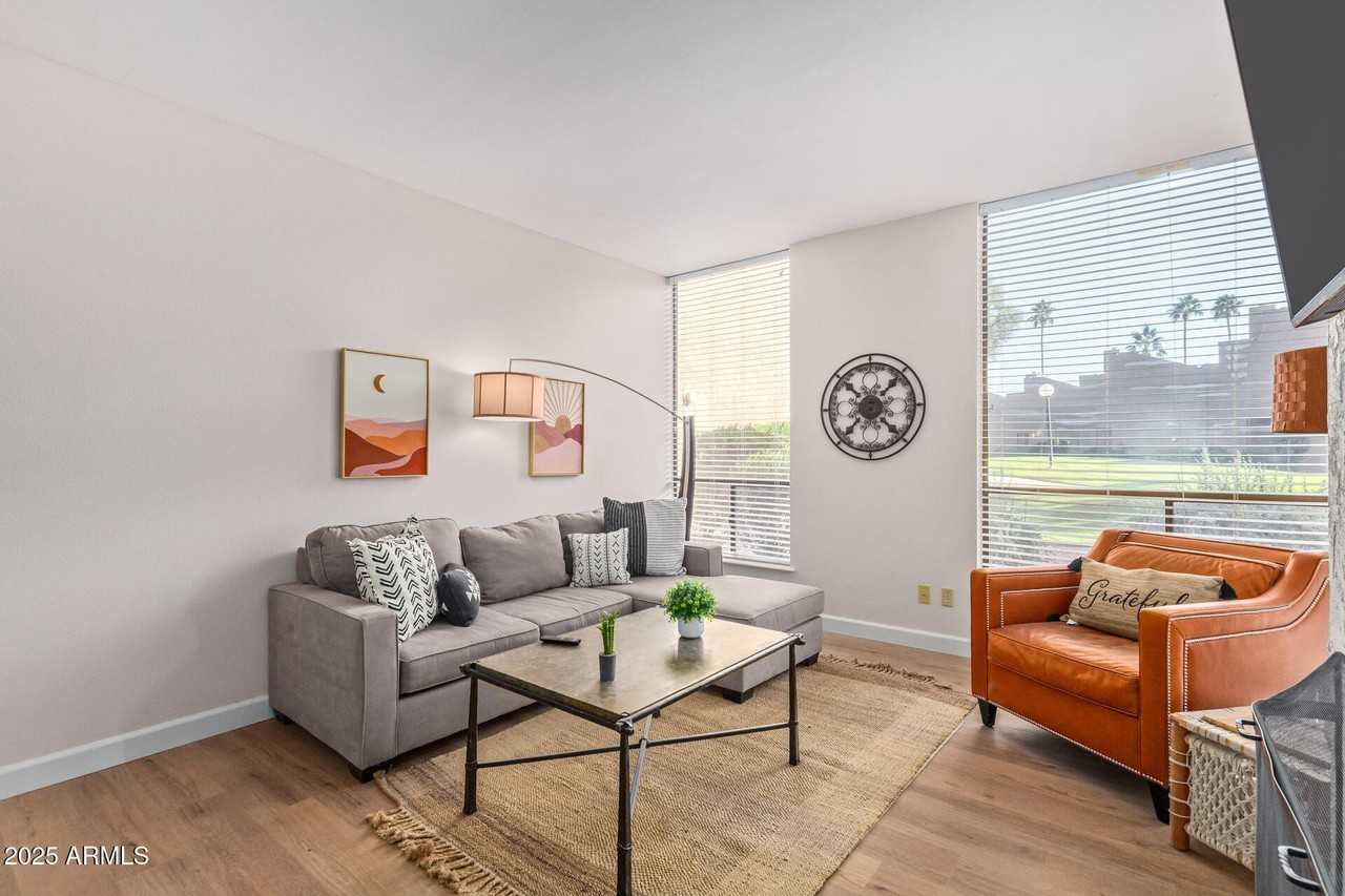 7401 N Scottsdale Rd Unit 20 #20 - Photo 2 of 35