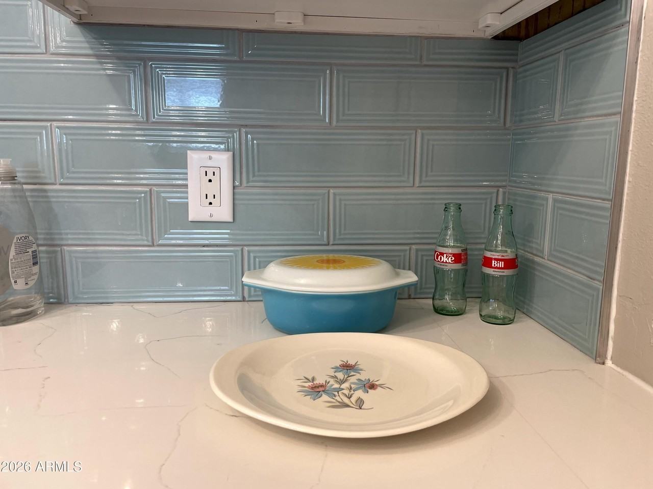 2012 E Howe Ave - Photo 4 of 13