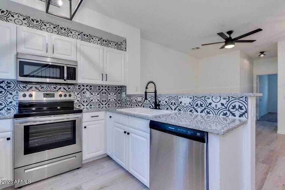 160 W Commerce Ct - Photo 3 of 20