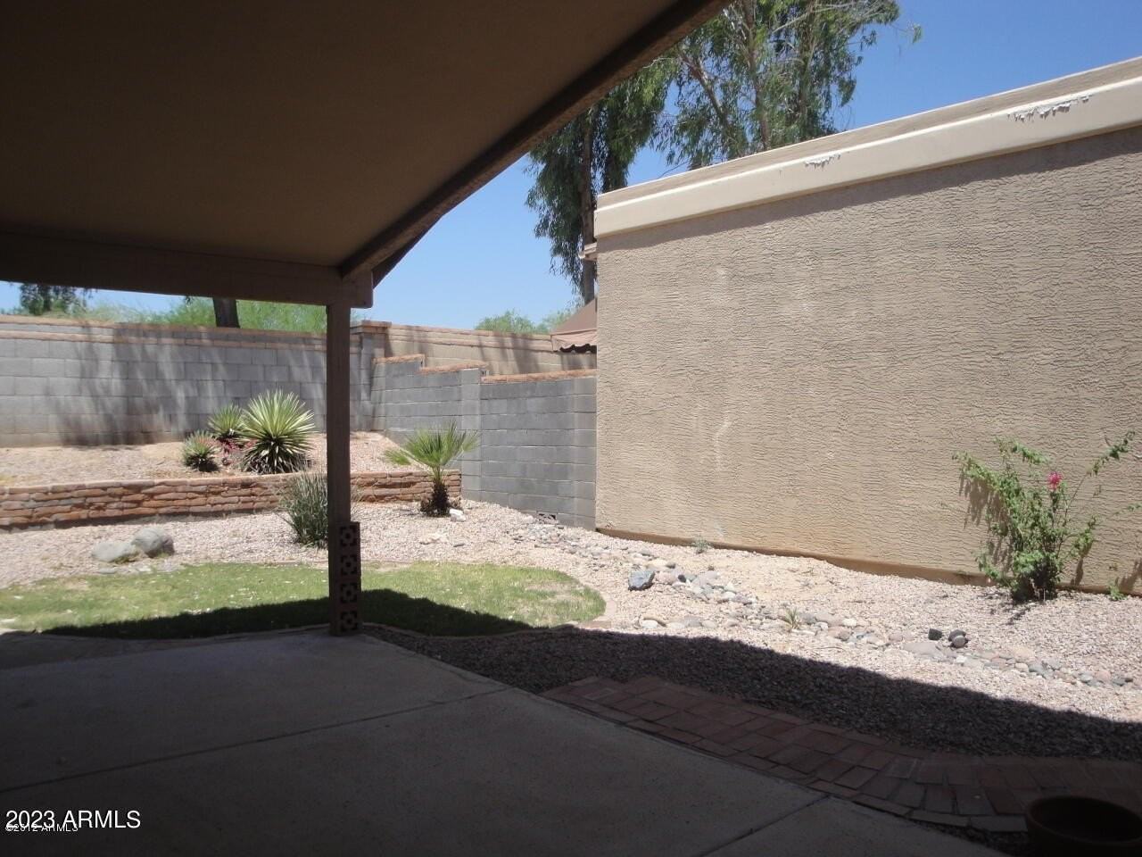 9252 E Aster Dr - Photo 2 of 5