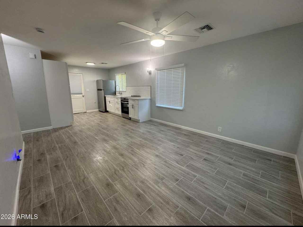 68 S Ashland - Photo 4 of 28