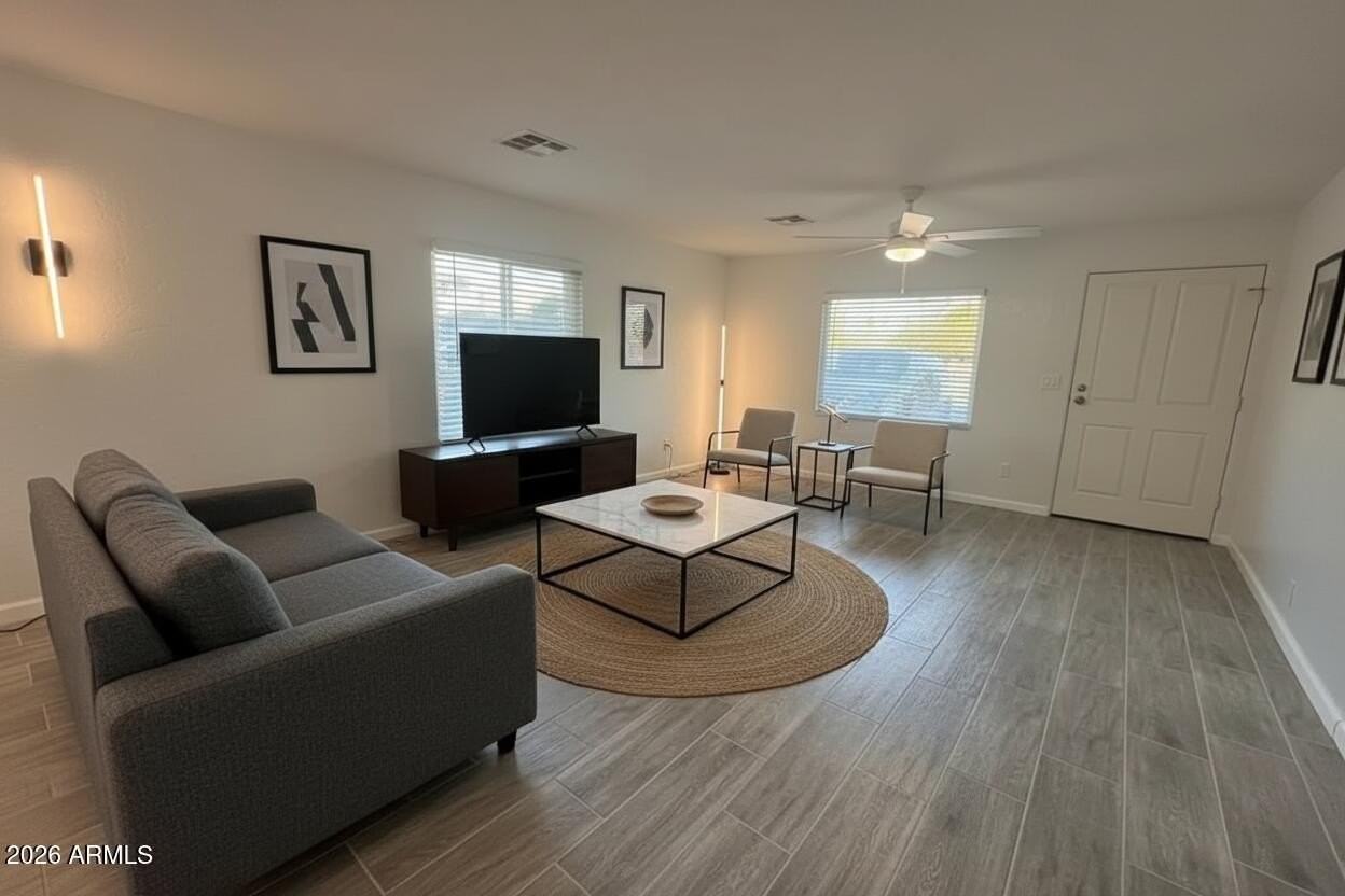 68 S Ashland - Photo 6 of 28