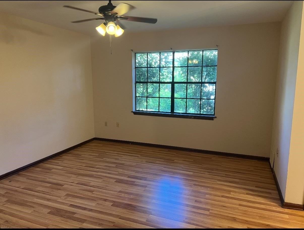 211 Chantilly Dr - Photo 7 of 8