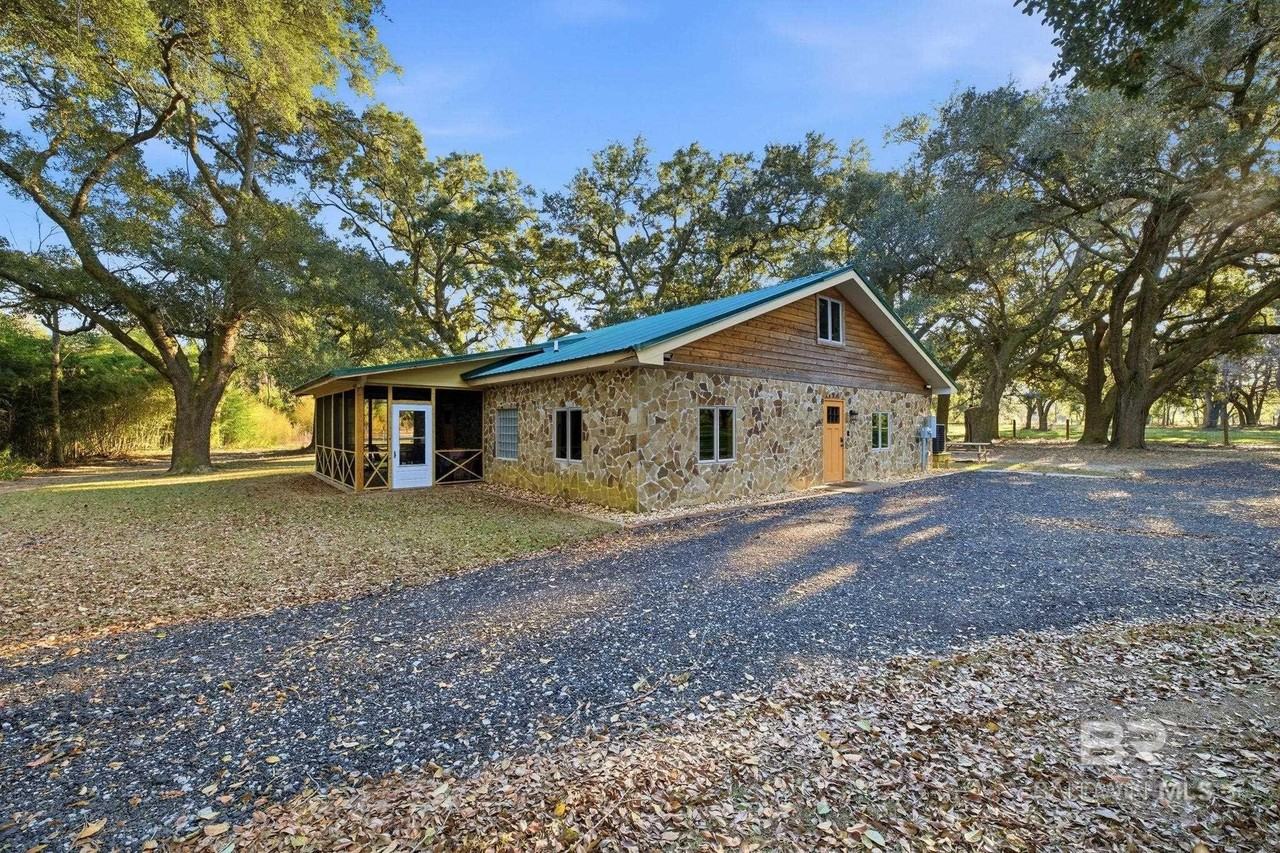 27522 Burkhardt Dr - Photo 3 of 43