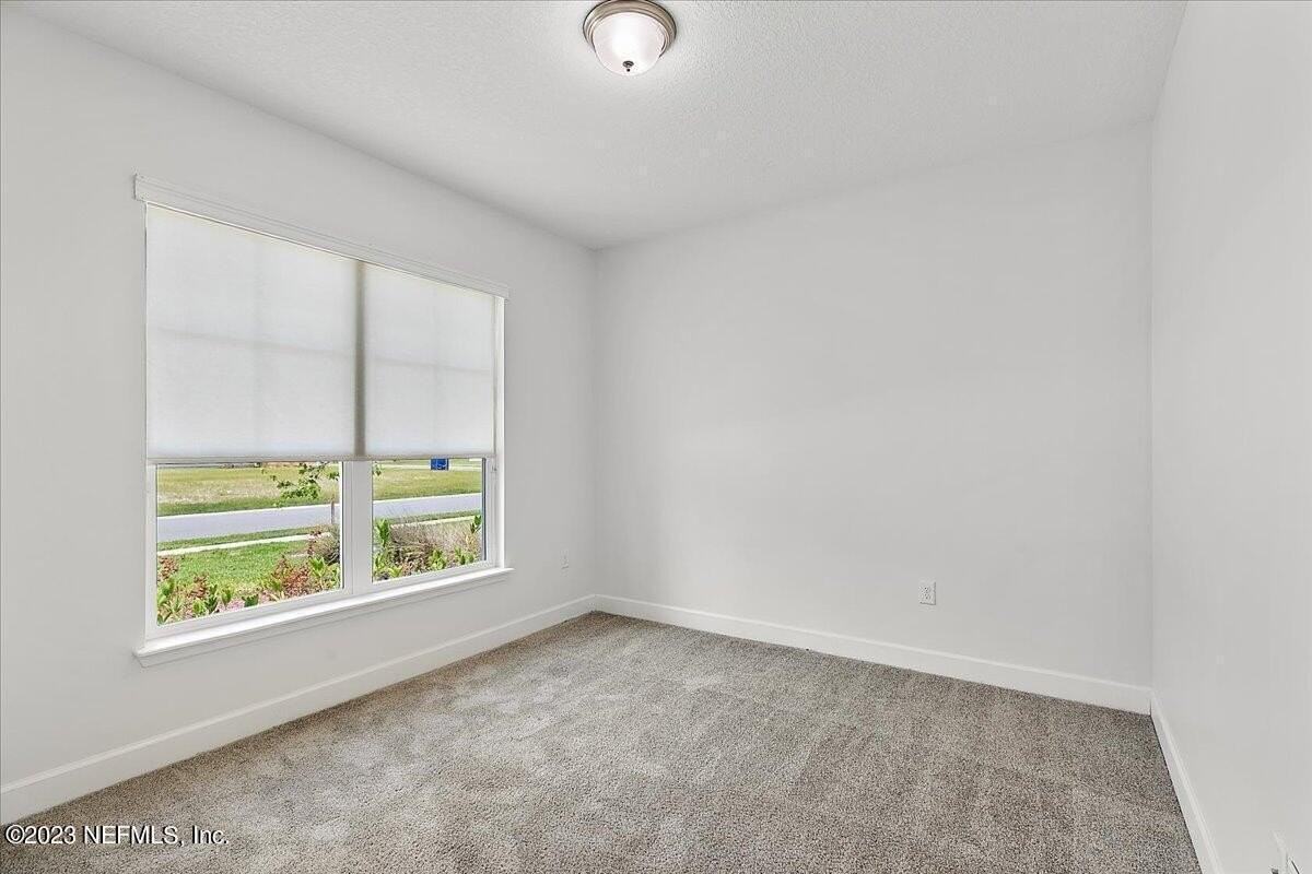 1741 Sandy Creek Pkwy - Photo 5 of 25