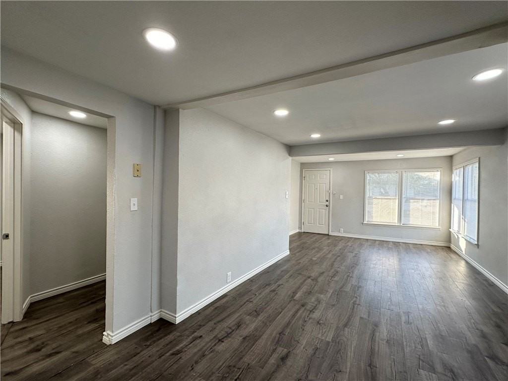 834 Van Cura Dr - Photo 3 of 19