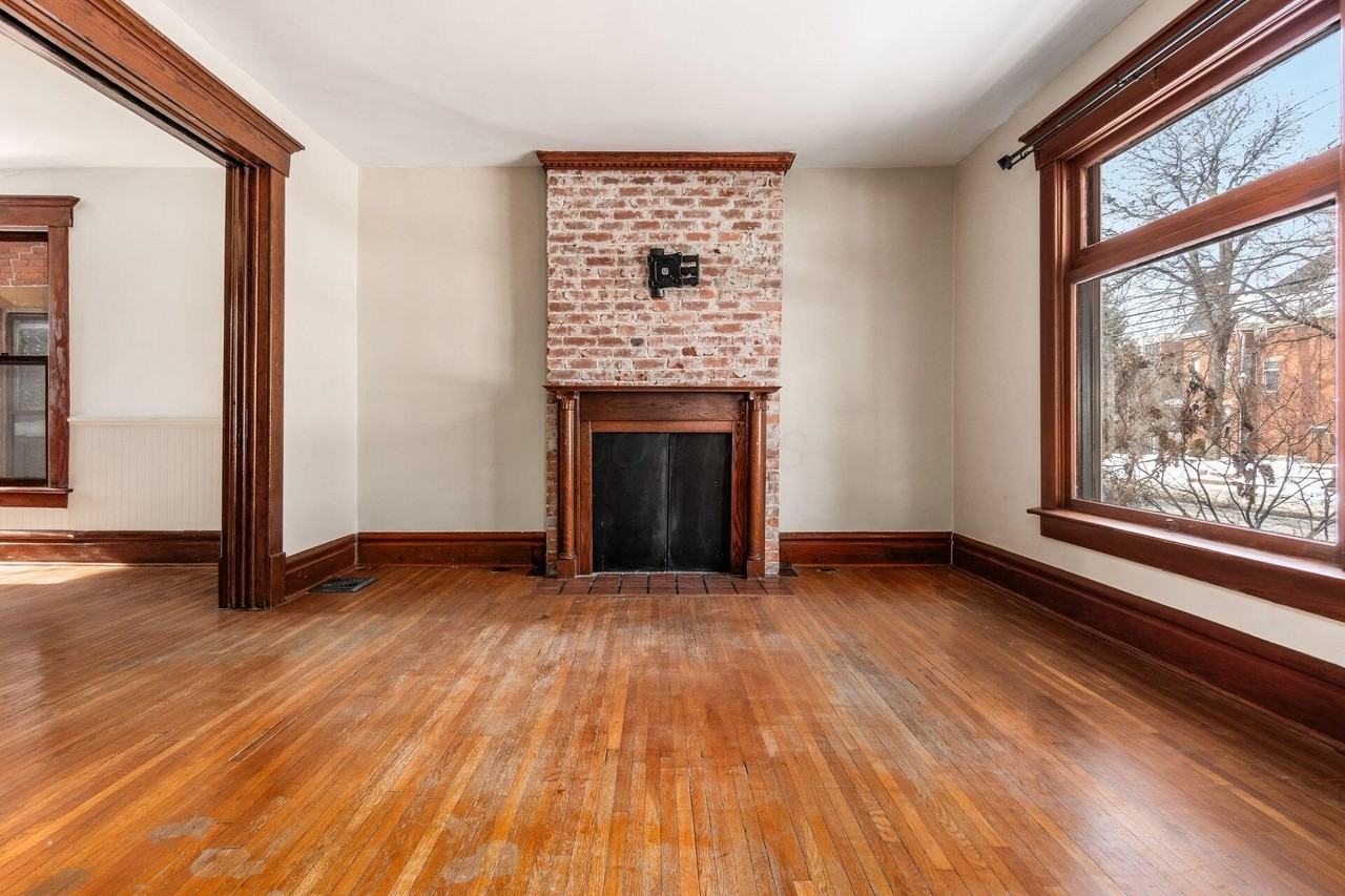 415 W 5th Ave - Photo 6 of 38