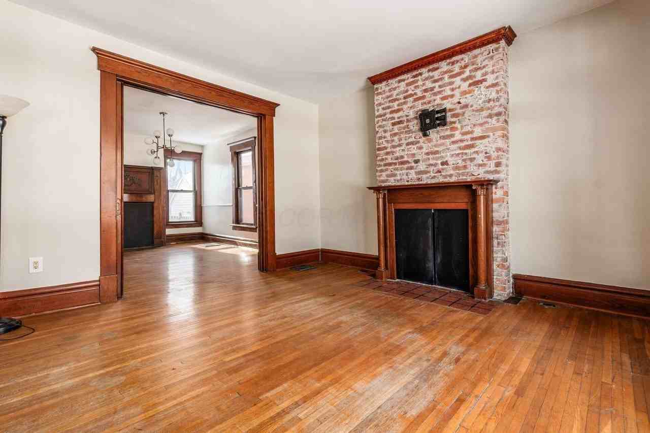 415 W 5th Ave - Photo 7 of 38