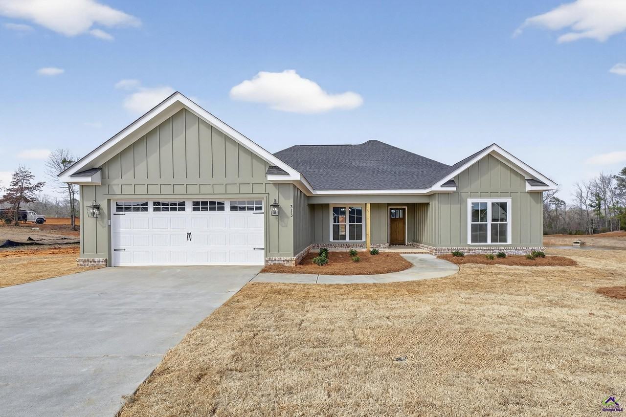213 Saraland Trl