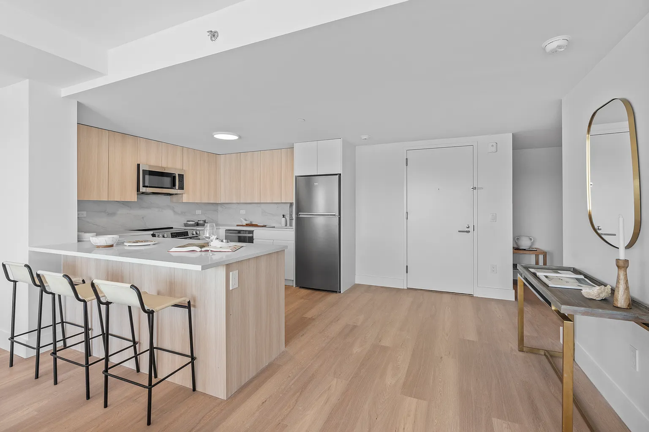 95 South Broadway, Unit 213B - Photo 4 of 13