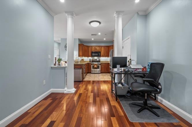 2170 Century Park East, Unit UB1090Q - Photo 5 of 10