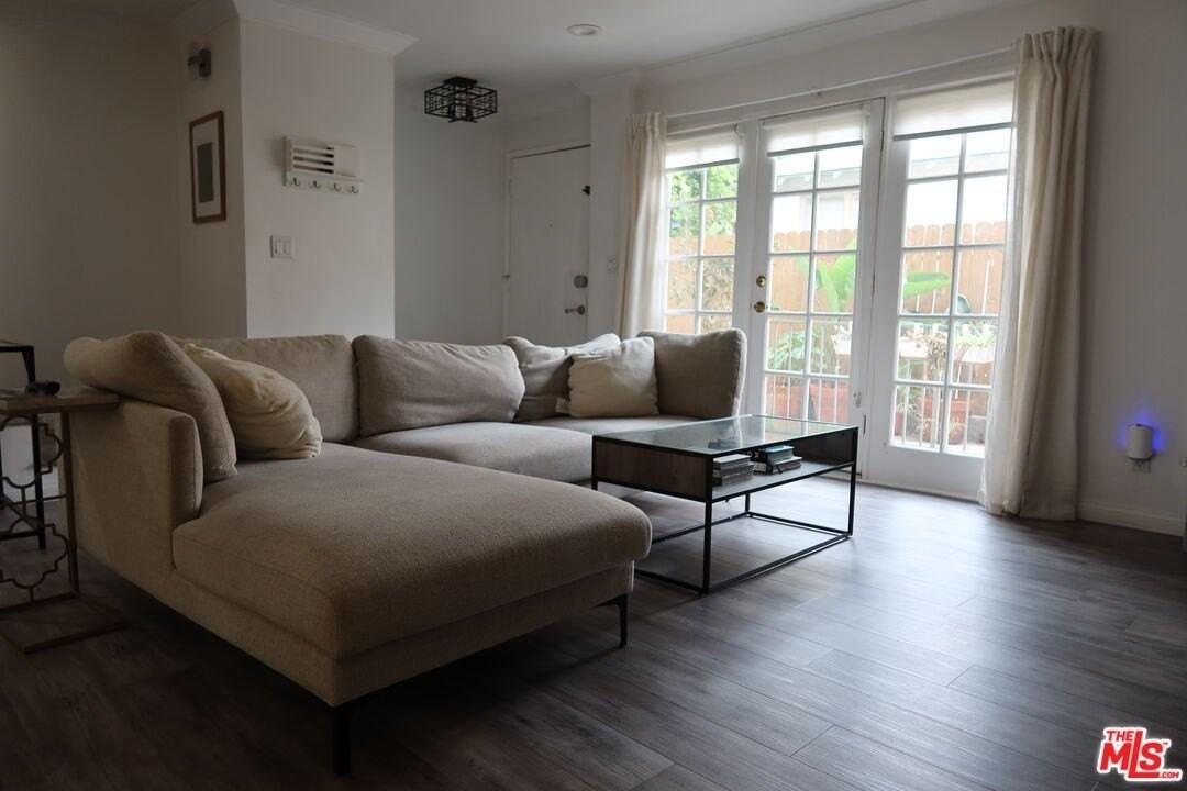 944 Palm Ave Apt 2 #2 - Photo 6 of 17