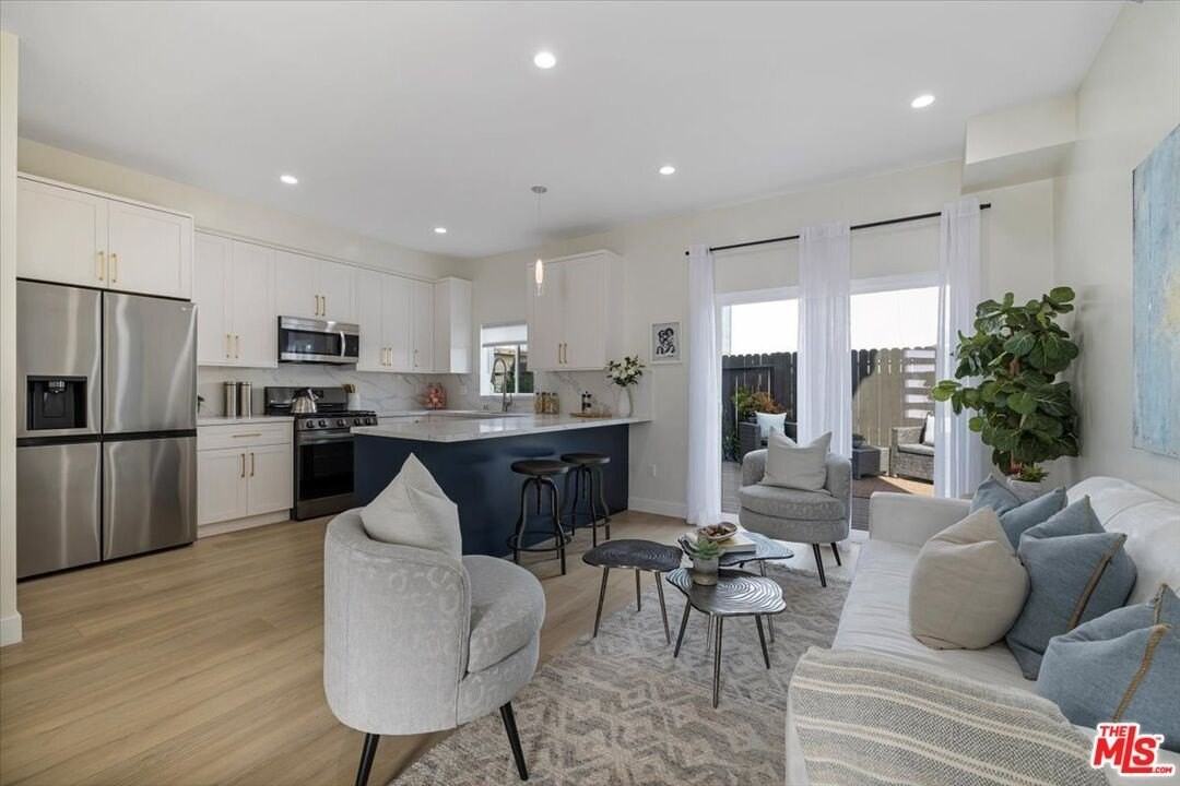 5413 1/2 Homeside Ave - Photo 2 of 12