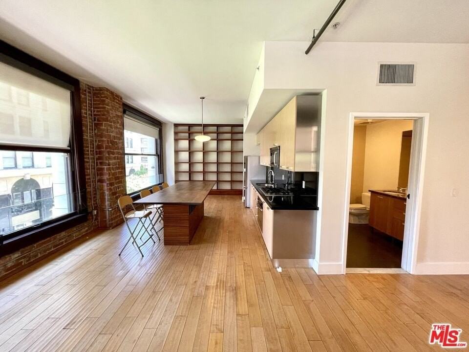 460 S Spring St Apt 312 #312 - Photo 6 of 16