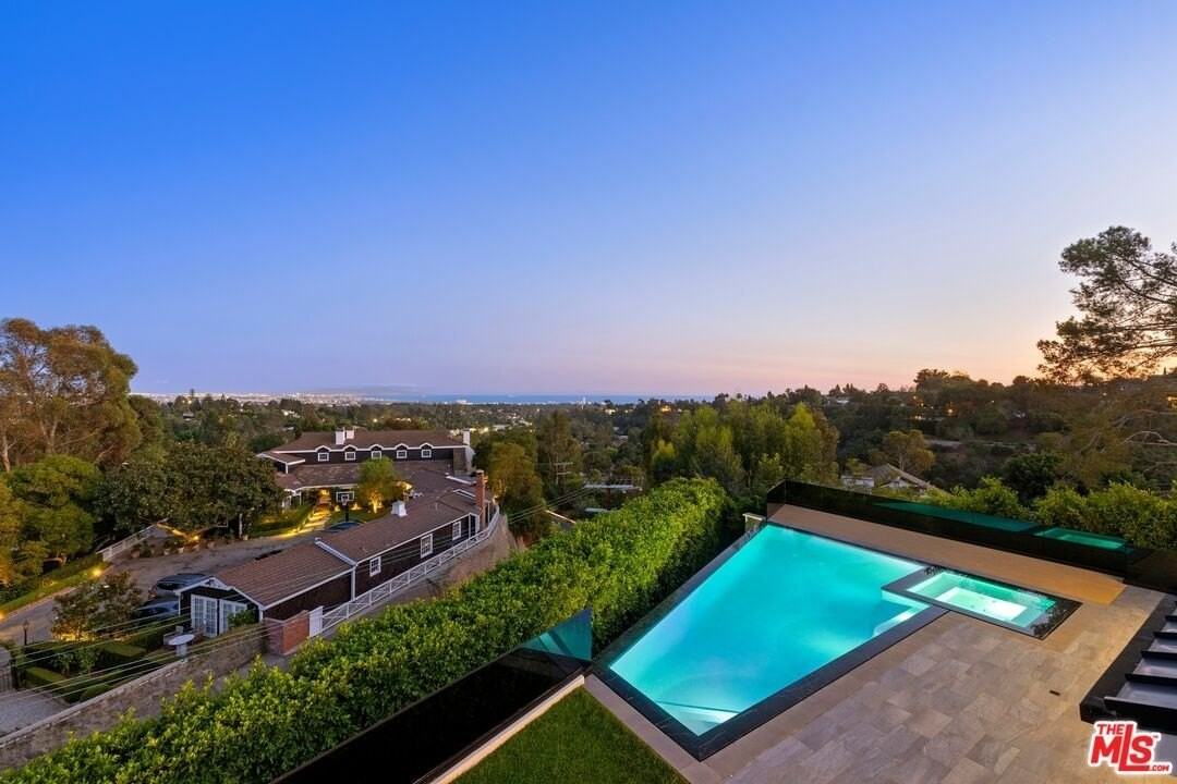 1744 Correa Way - Photo 2 of 33