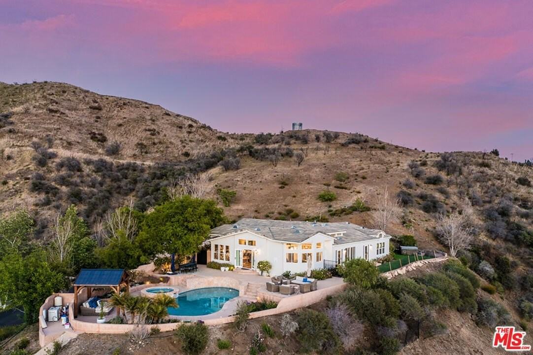 33310 Hassted Dr - Photo 2 of 30