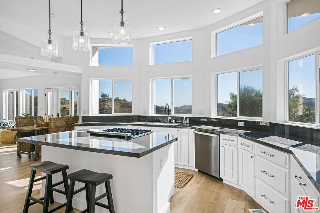 33310 Hassted Dr - Photo 7 of 30