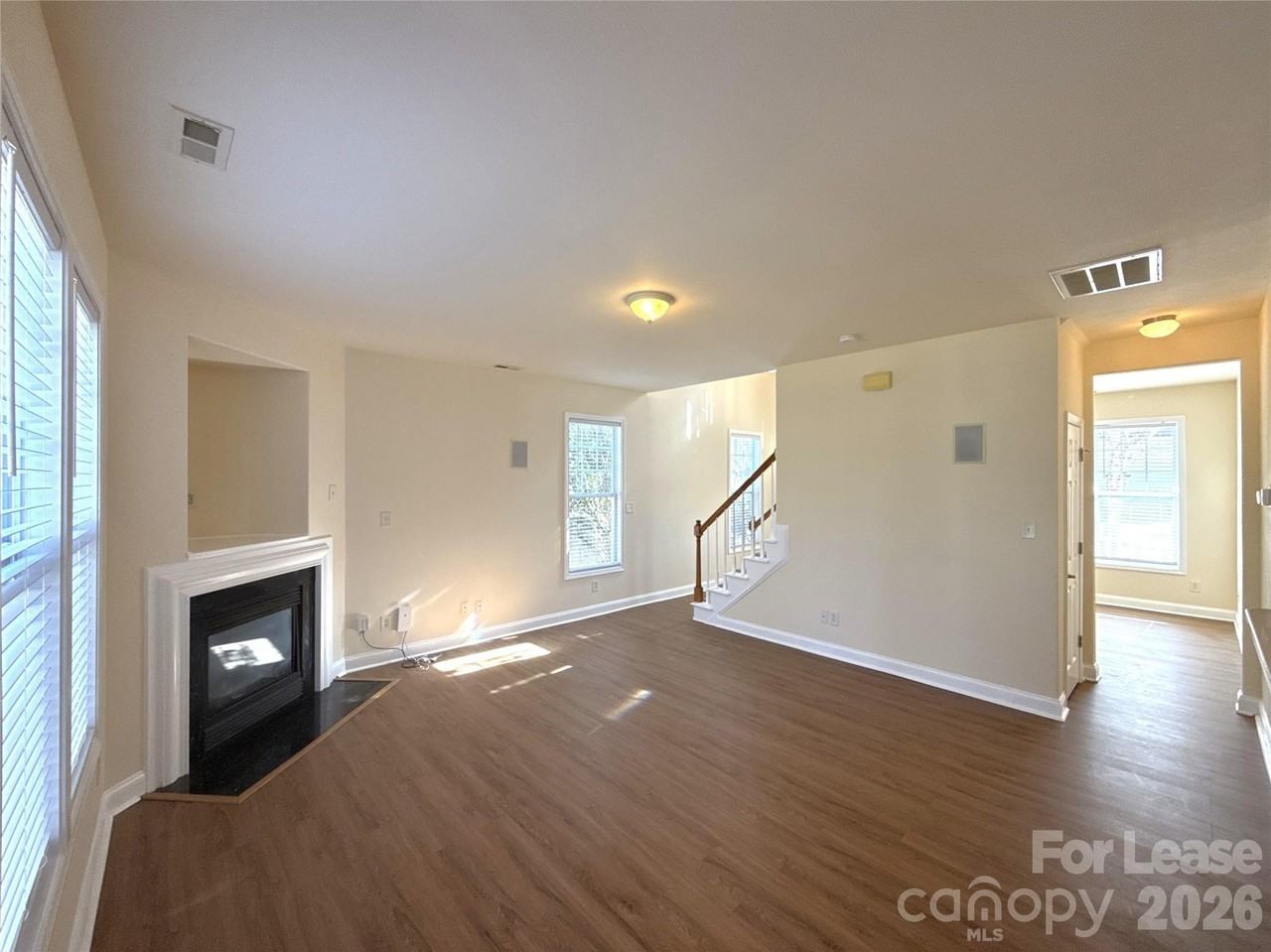 10082 Paisley Dr - Photo 5 of 20