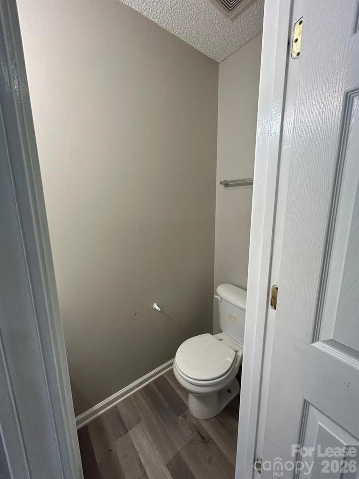 9510 Isaac Hunter Dr - Photo 6 of 17