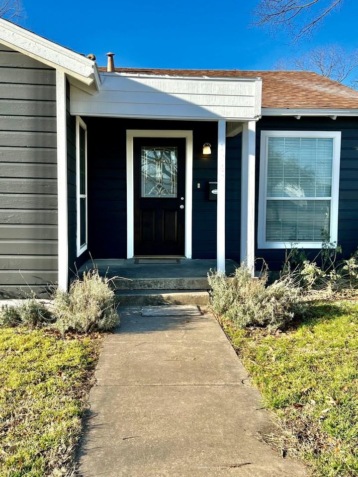 1243 Centerville Road - Photo 3 of 15