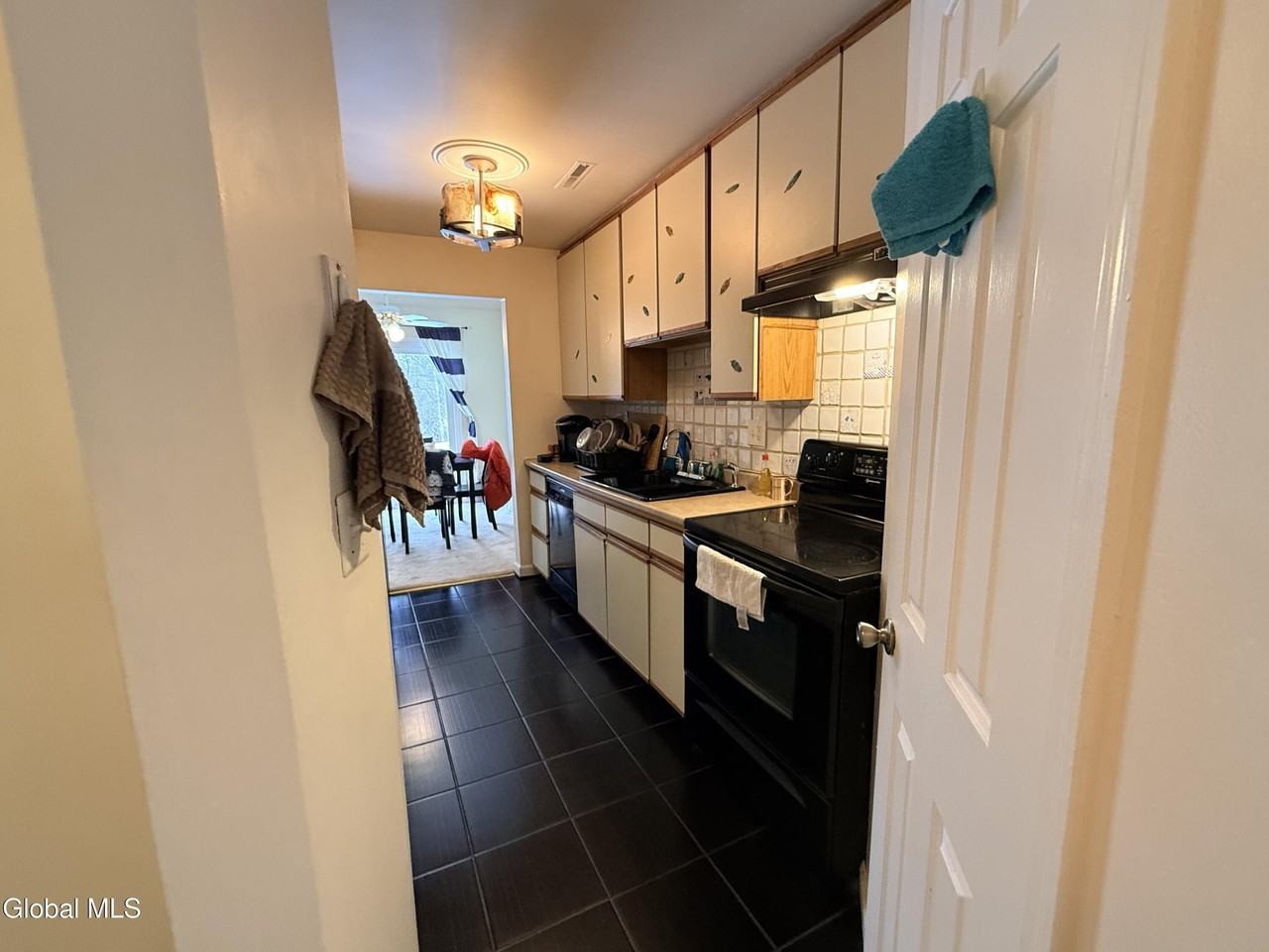 120 Donna Lynn Dr - Photo 4 of 30