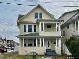 featured image of 2449 North Ave Unit 3 #3