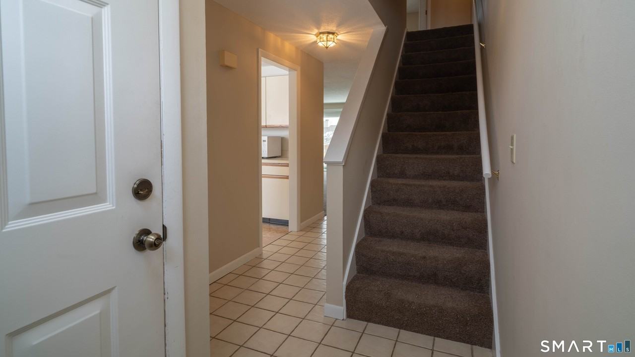 147 Skyview Dr Unit 147 #147 - Photo 4 of 20