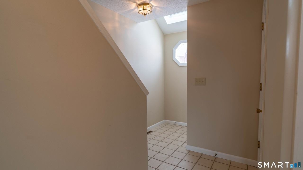 147 Skyview Dr Unit 147 #147 - Photo 5 of 20