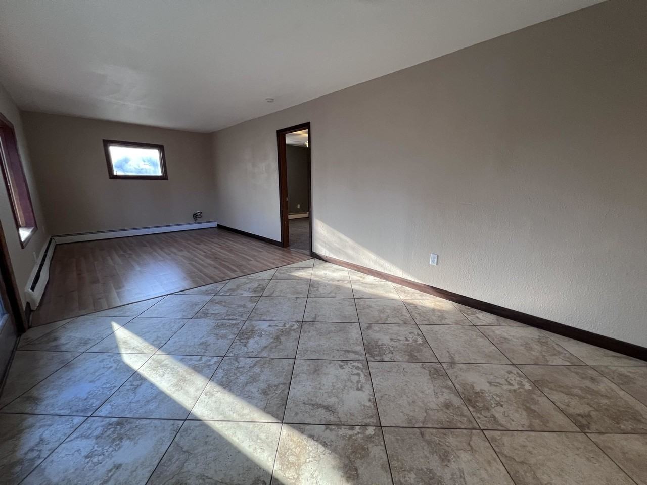 1014 Clough Ave - Photo 3 of 14