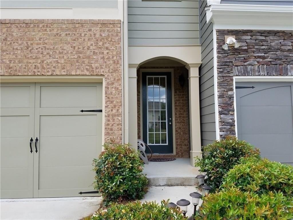 3514 Brockenhurst Dr - Photo 2 of 15